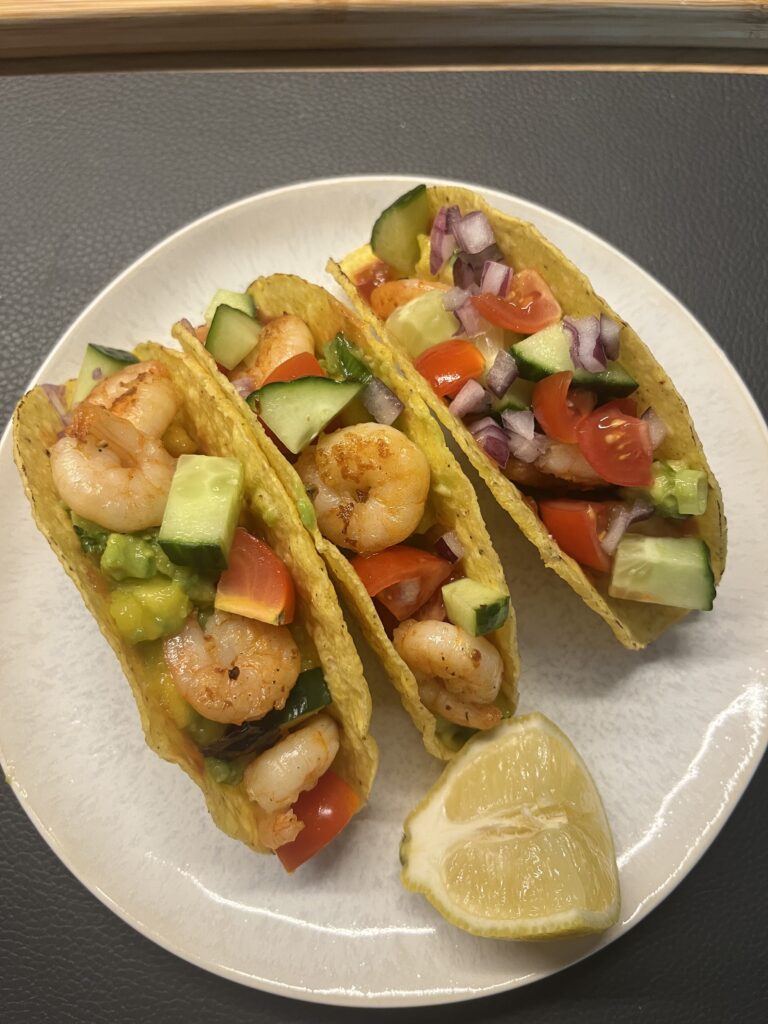 Garnelen-Tacos mit Mango-Avocado-Salsa